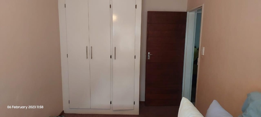 2 Bedroom Property for Sale in Geelhoutpark North West